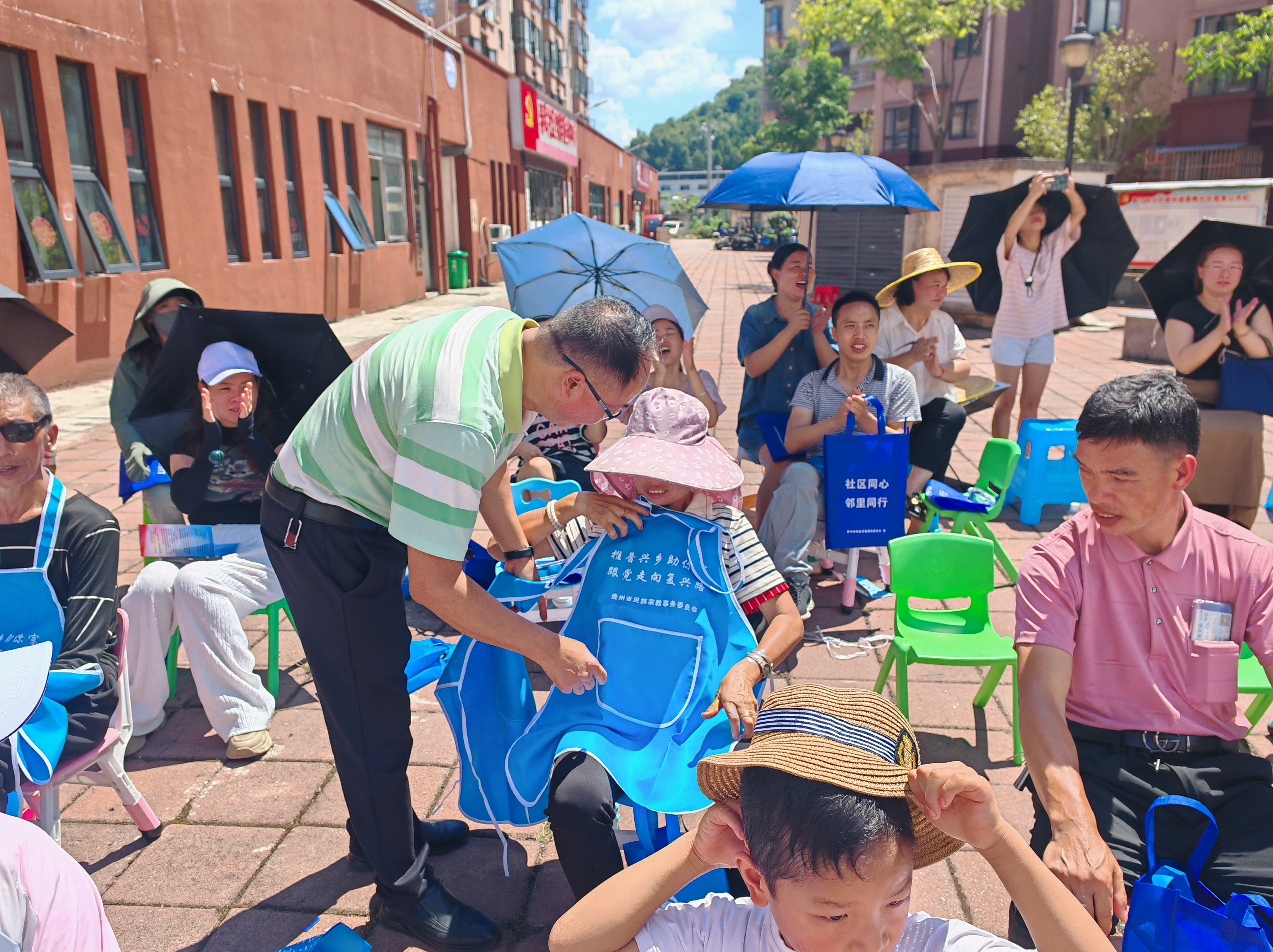 8.28民宗系统双语宣讲二十届三中全会.jpg